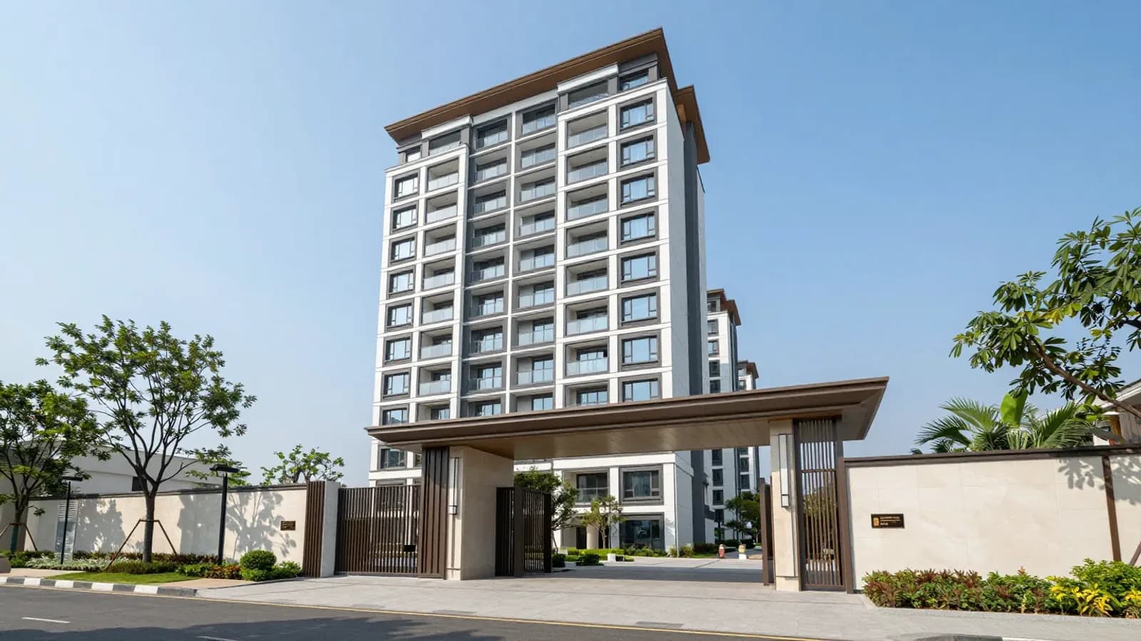 Palm Meadows tower exterior